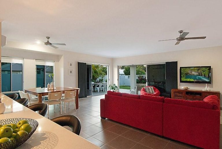 3 Kurrajong Crescent, Meridan Plains QLD 4551 - photo 7