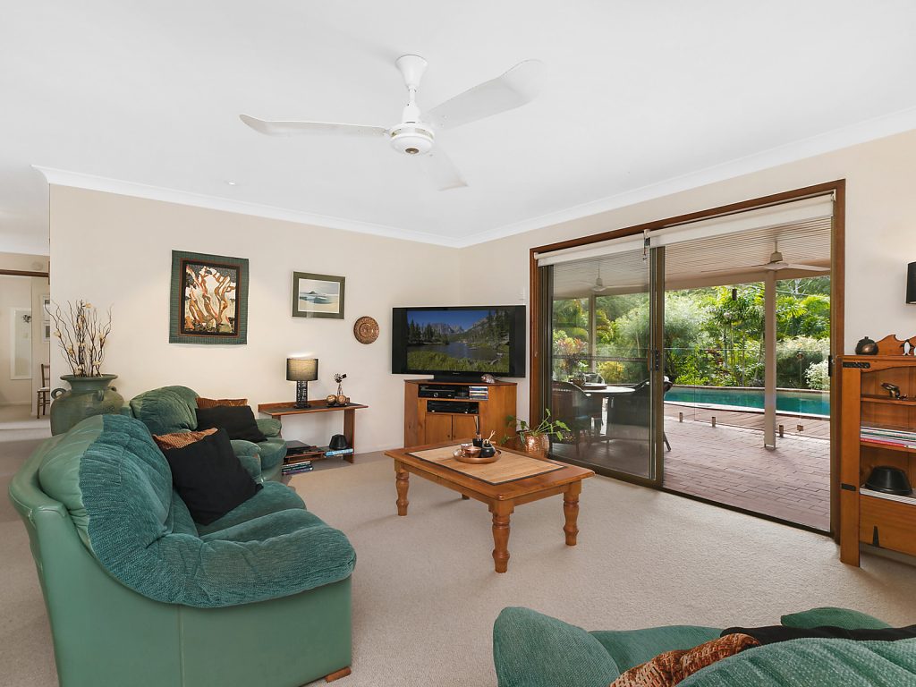 120 Lindeman Road, Beerwah QLD 4519 - photo 2