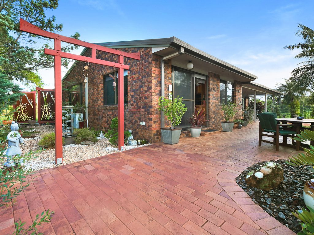 120 Lindeman Road, Beerwah QLD 4519 - photo 10