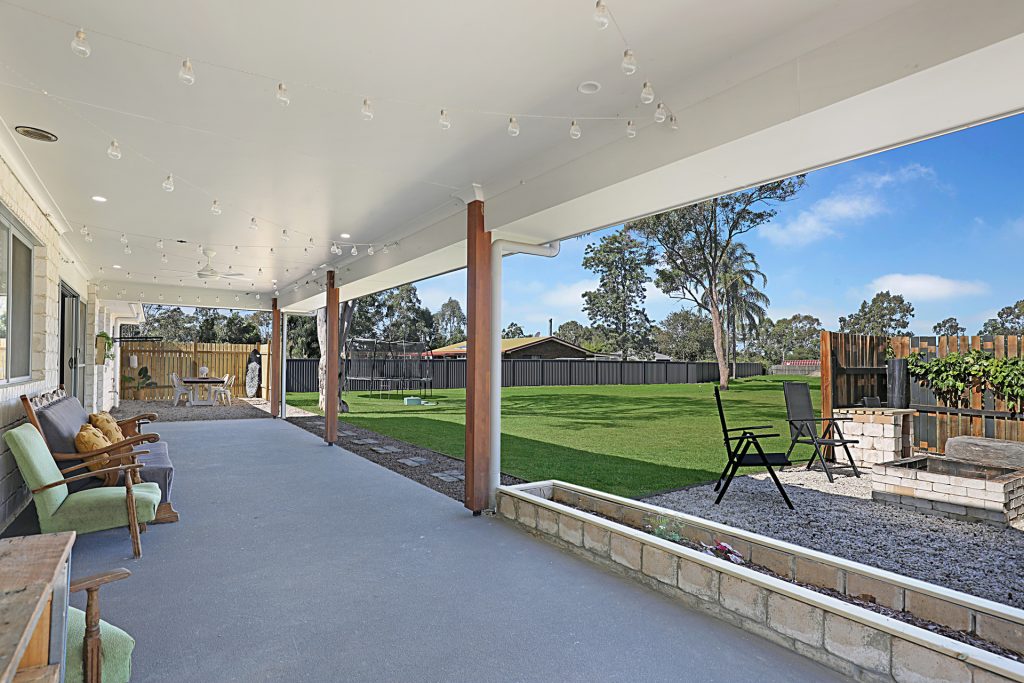 22 Hatchman Court, Elimbah QLD 4516 - photo 6