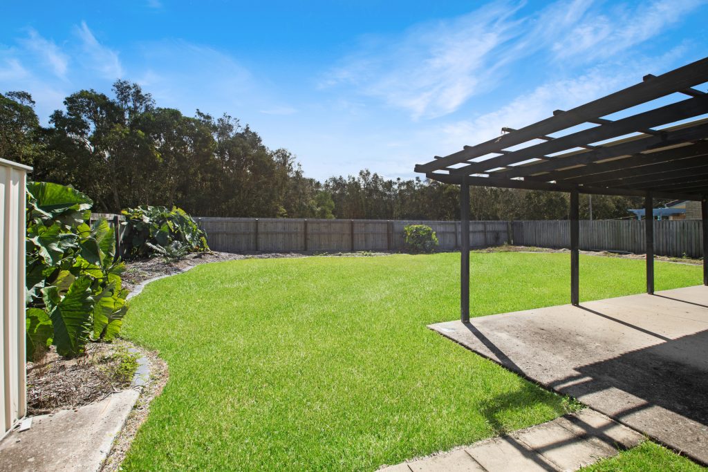 14 Saint James Court, Little Mountain QLD 4551 - photo 6