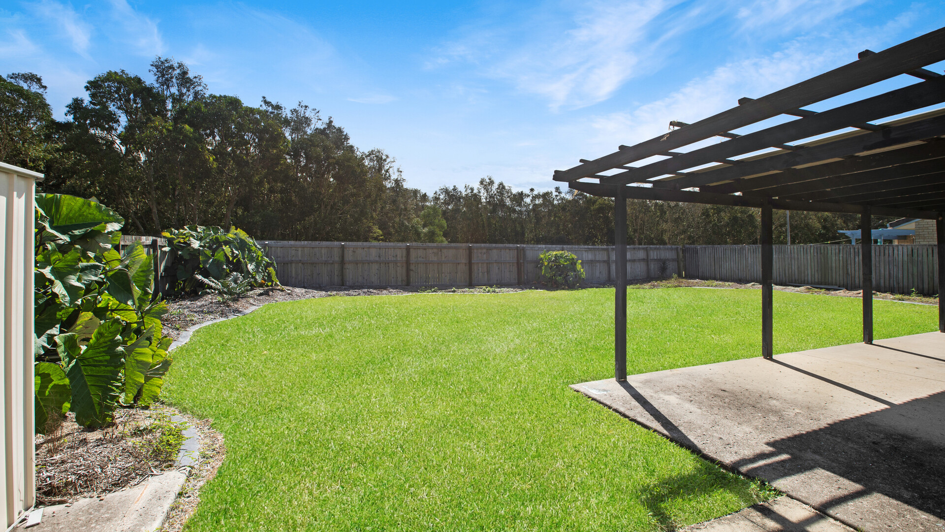 14 Saint James Court, Little Mountain QLD 4551 - photo 6