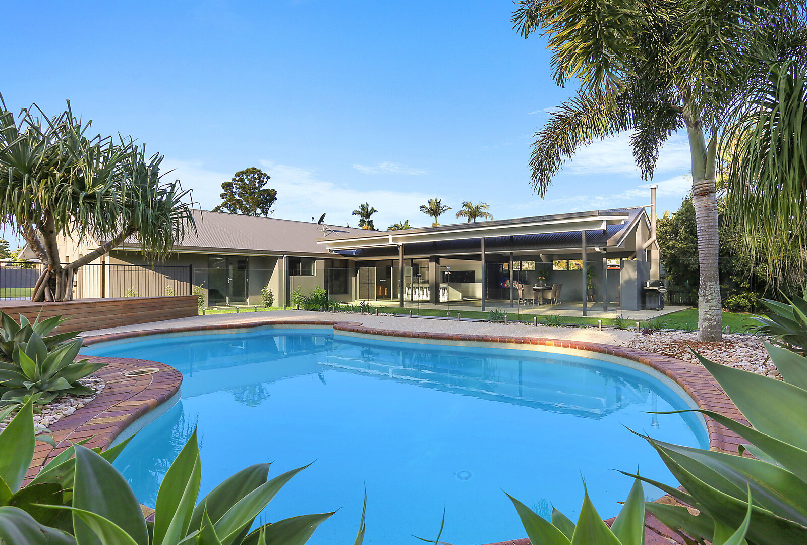 31 Casuarina Drive, Little Mountain QLD 4551 - photo 2