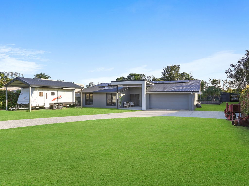 31 Casuarina Drive, Little Mountain QLD 4551 - photo 12