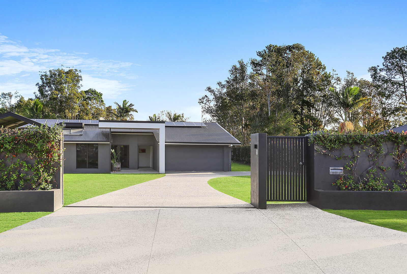 31 Casuarina Drive, Little Mountain QLD 4551 - photo 6