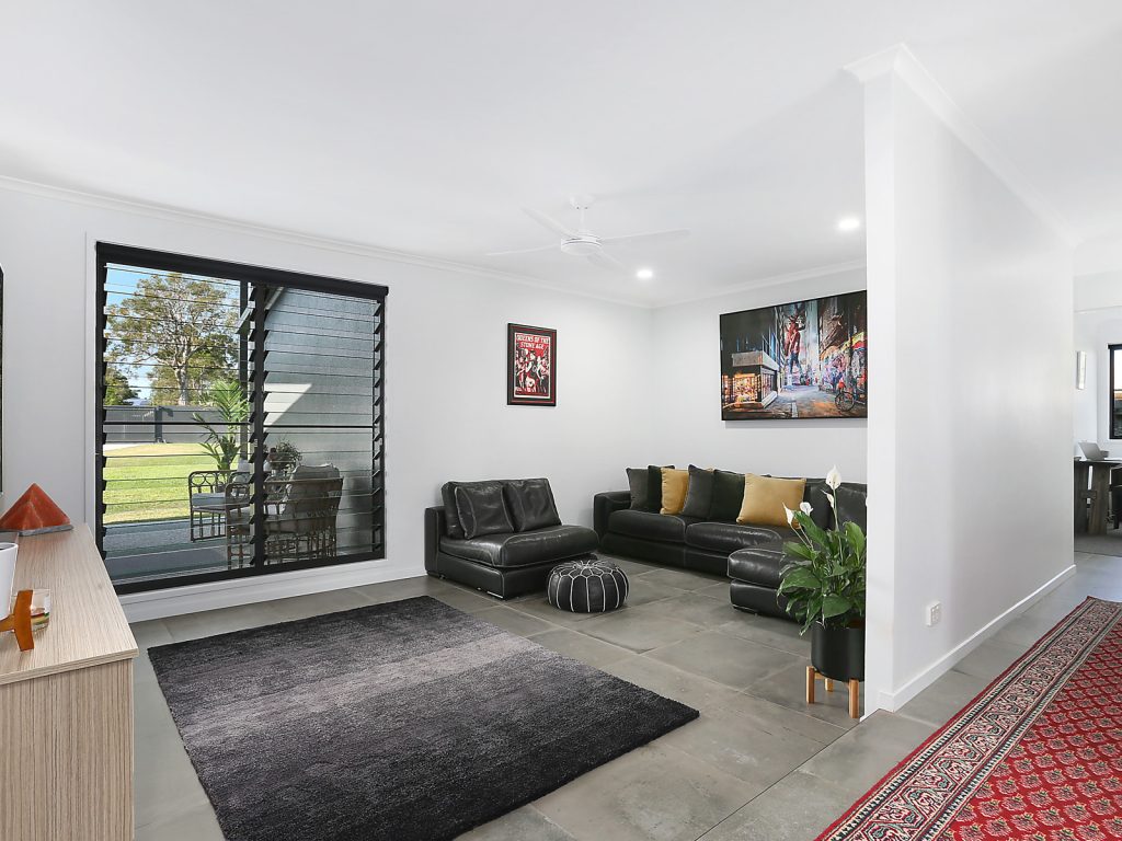 31 Casuarina Drive, Little Mountain QLD 4551 - photo 8