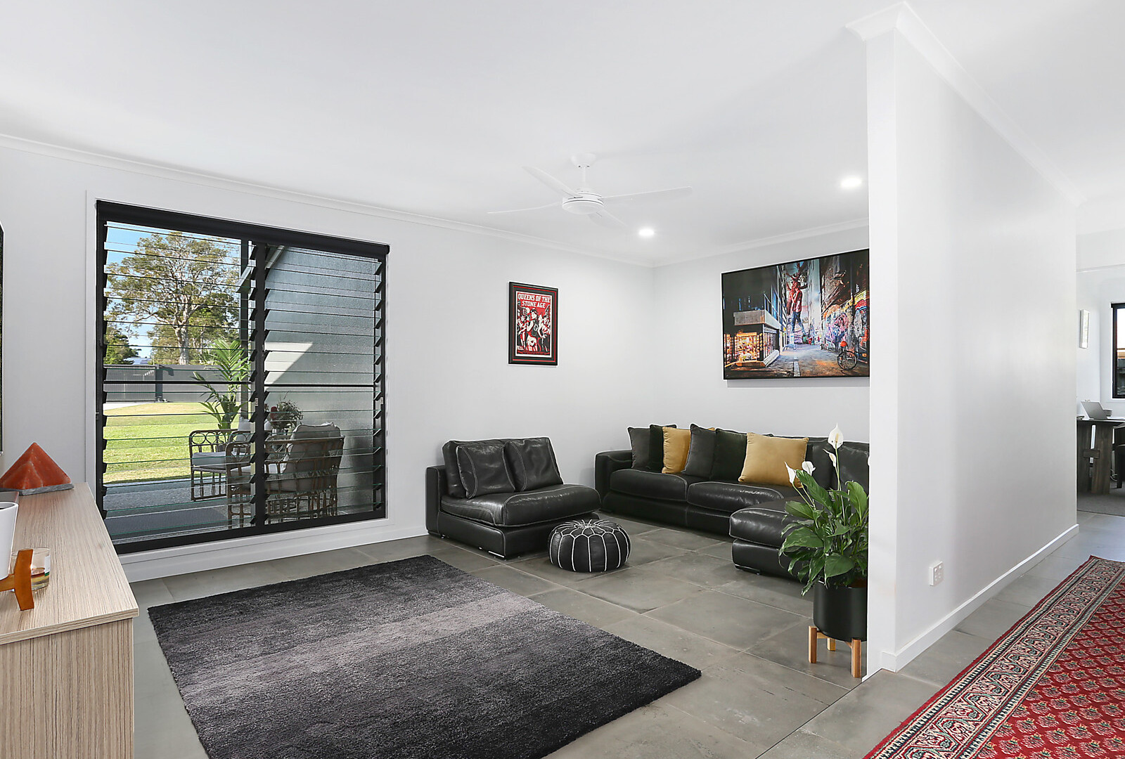 31 Casuarina Drive, Little Mountain QLD 4551 - photo 8