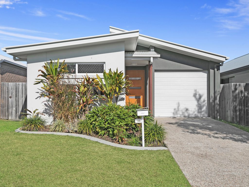 38 Sienna Street, Caloundra West QLD 4551 - photo 9
