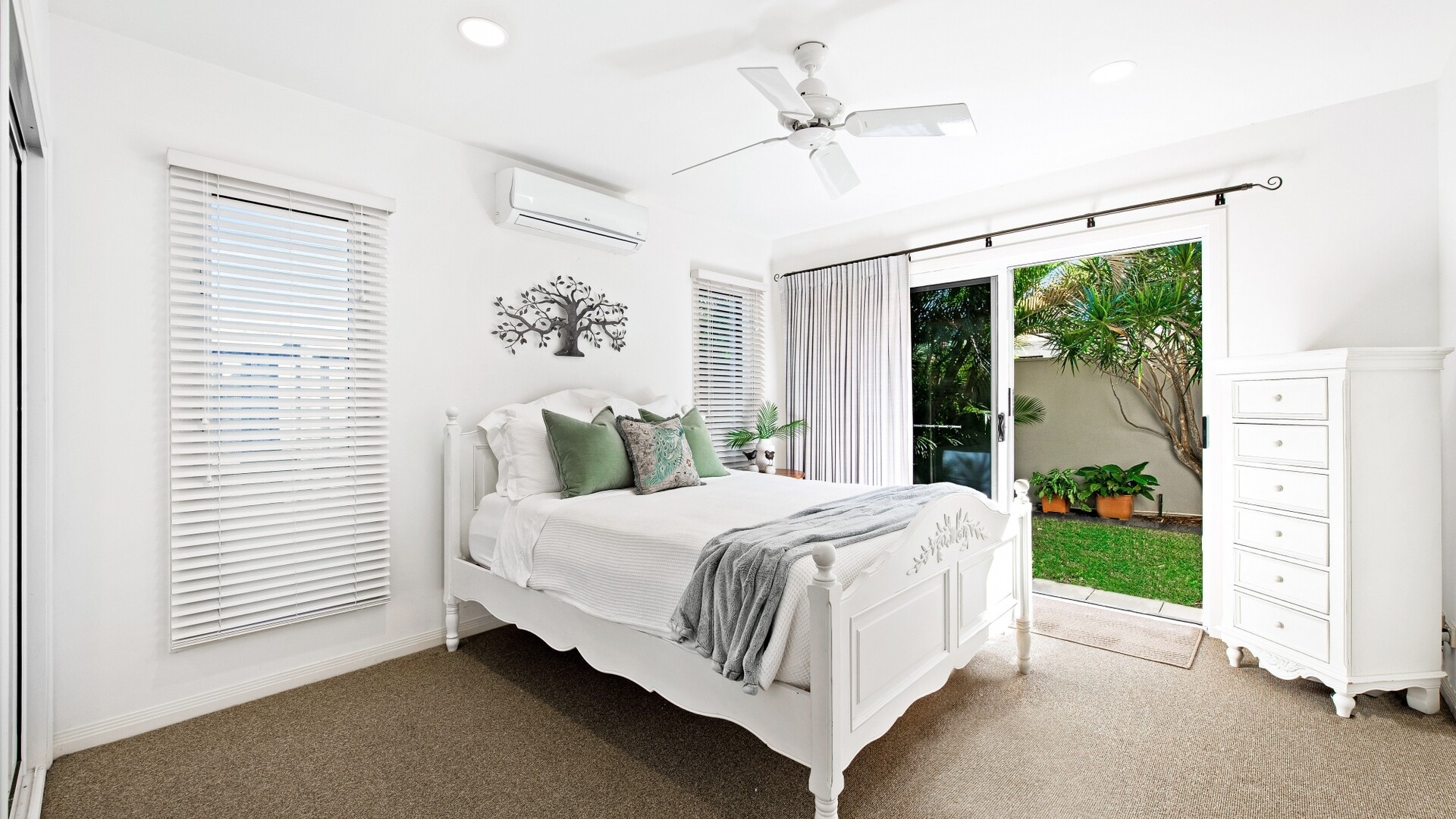 2 Teneriffe Court, Kawana Island QLD 4575 - photo 22