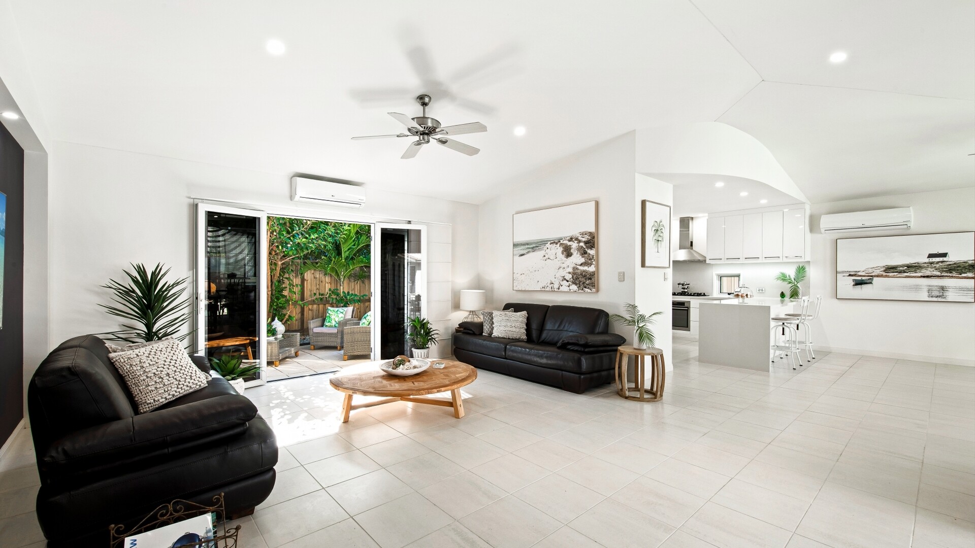 2 Teneriffe Court, Kawana Island QLD 4575 - photo 6