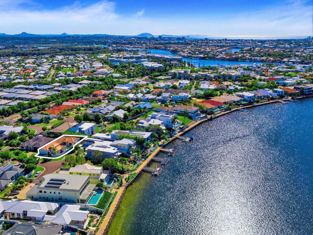 2 Teneriffe Court, Kawana Island QLD 4575 - photo 8