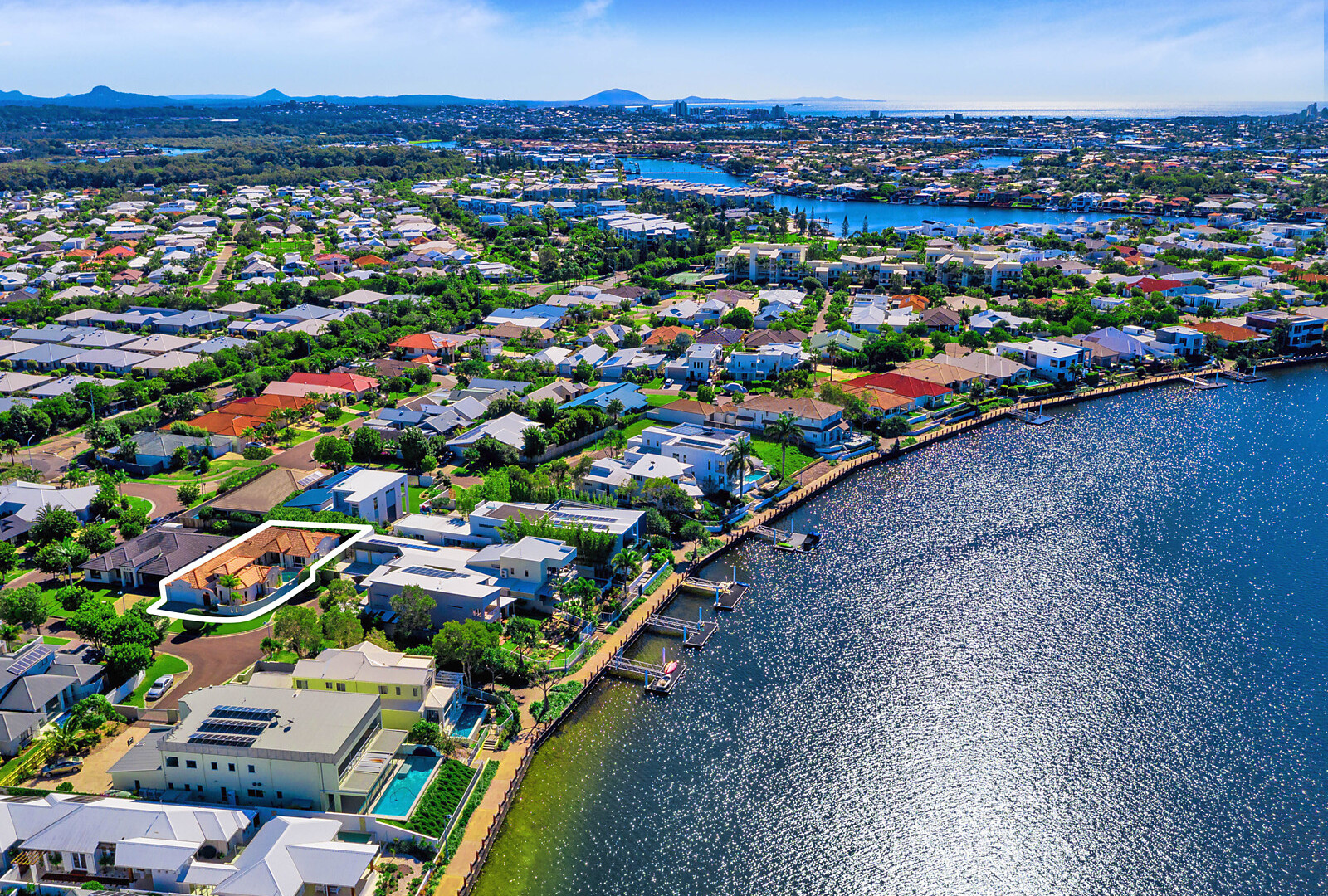 2 Teneriffe Court, Kawana Island QLD 4575 - photo 8