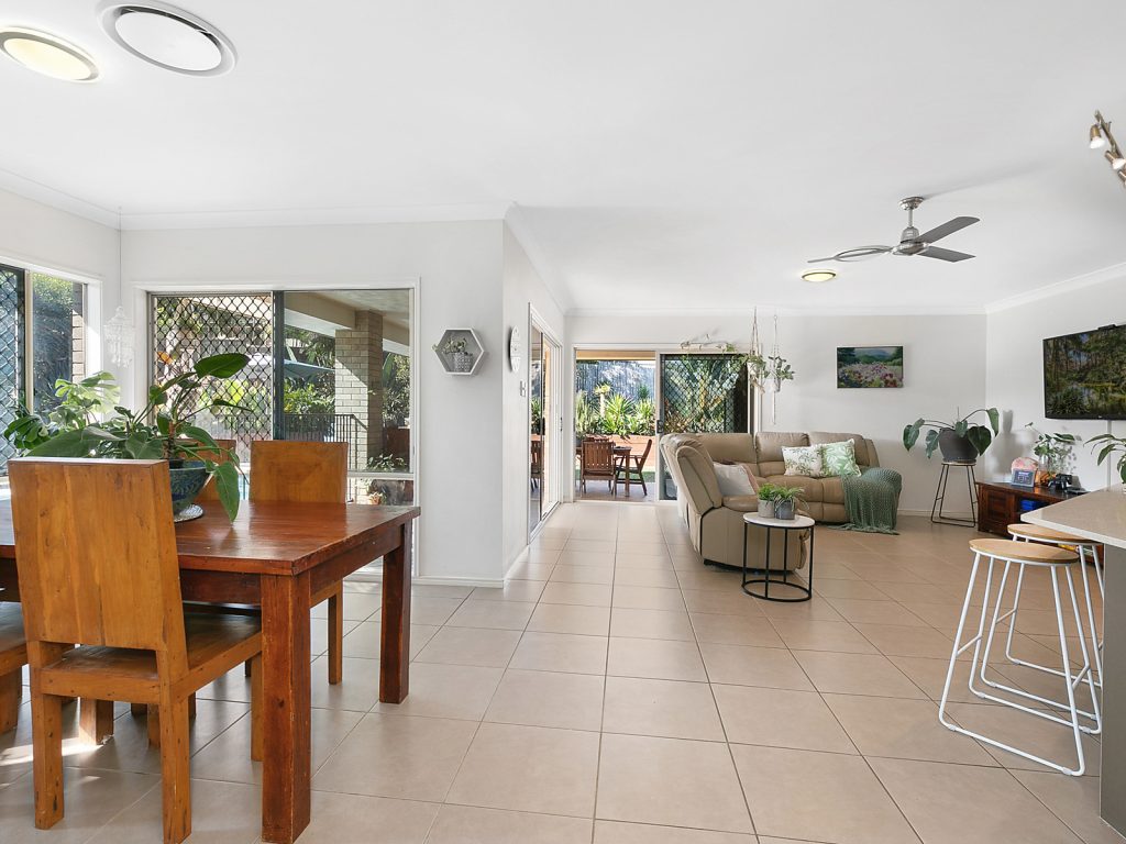 13 Smerdon Way, Glass House Mountains QLD 4518 - photo 3