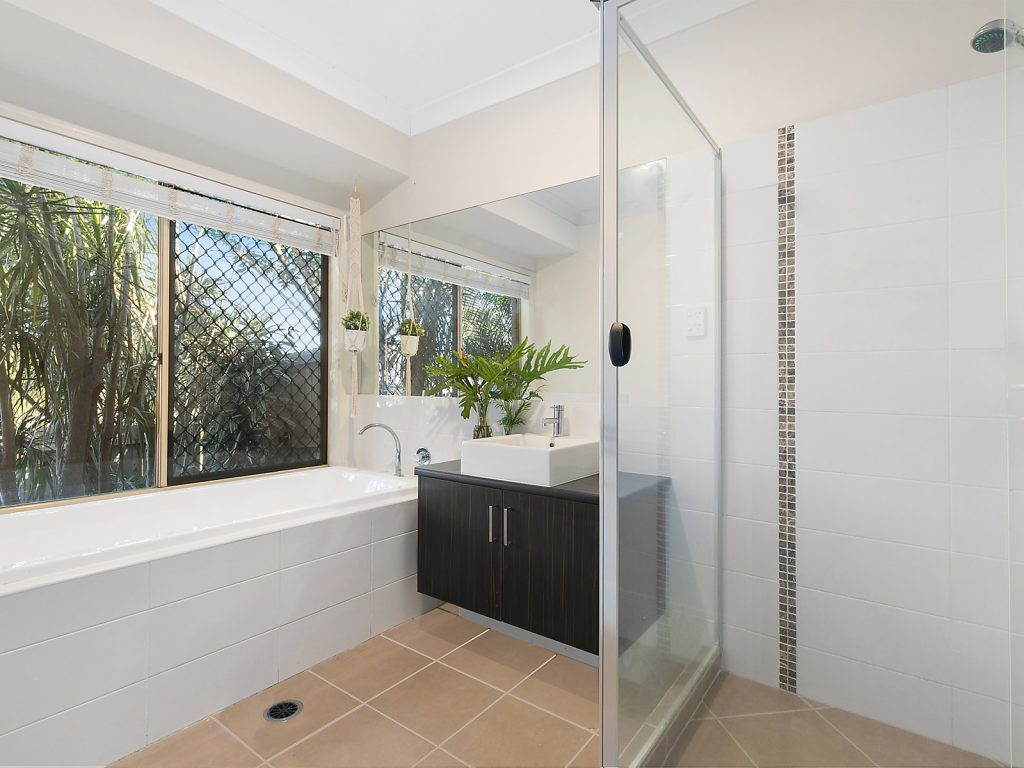 13 Smerdon Way, Glass House Mountains QLD 4518 - photo 6
