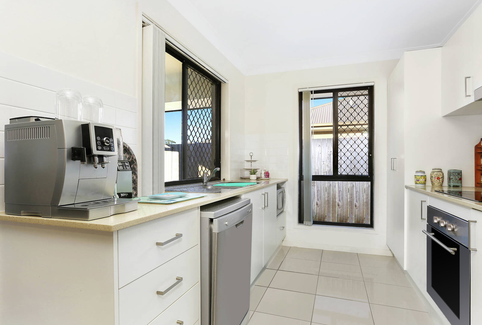 1&2/1 Maber Street, Meridan Plains QLD 4551 - photo 5