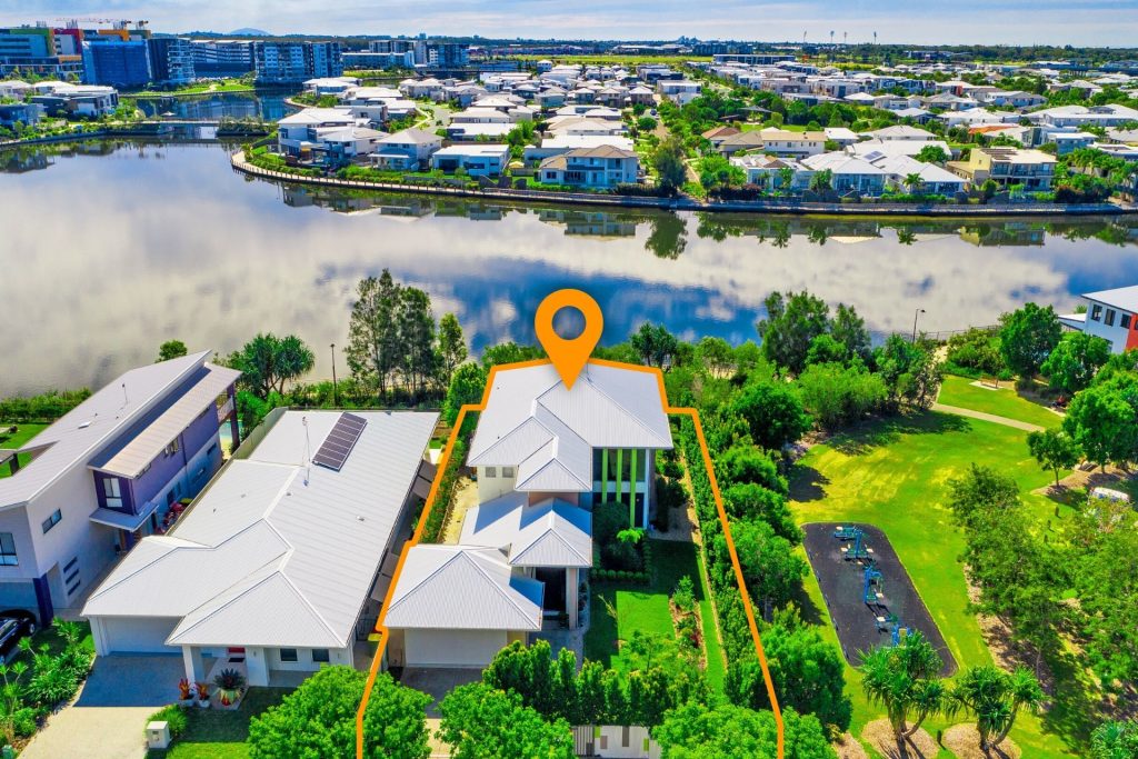 4 Buruwang Street, Birtinya QLD 4575 - photo 13