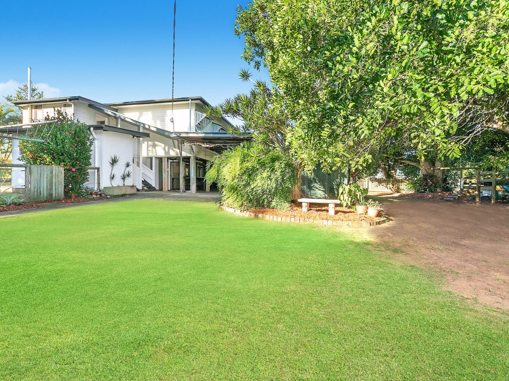 29 Alfs Pinch Road, Beerwah QLD 4519 - photo 4