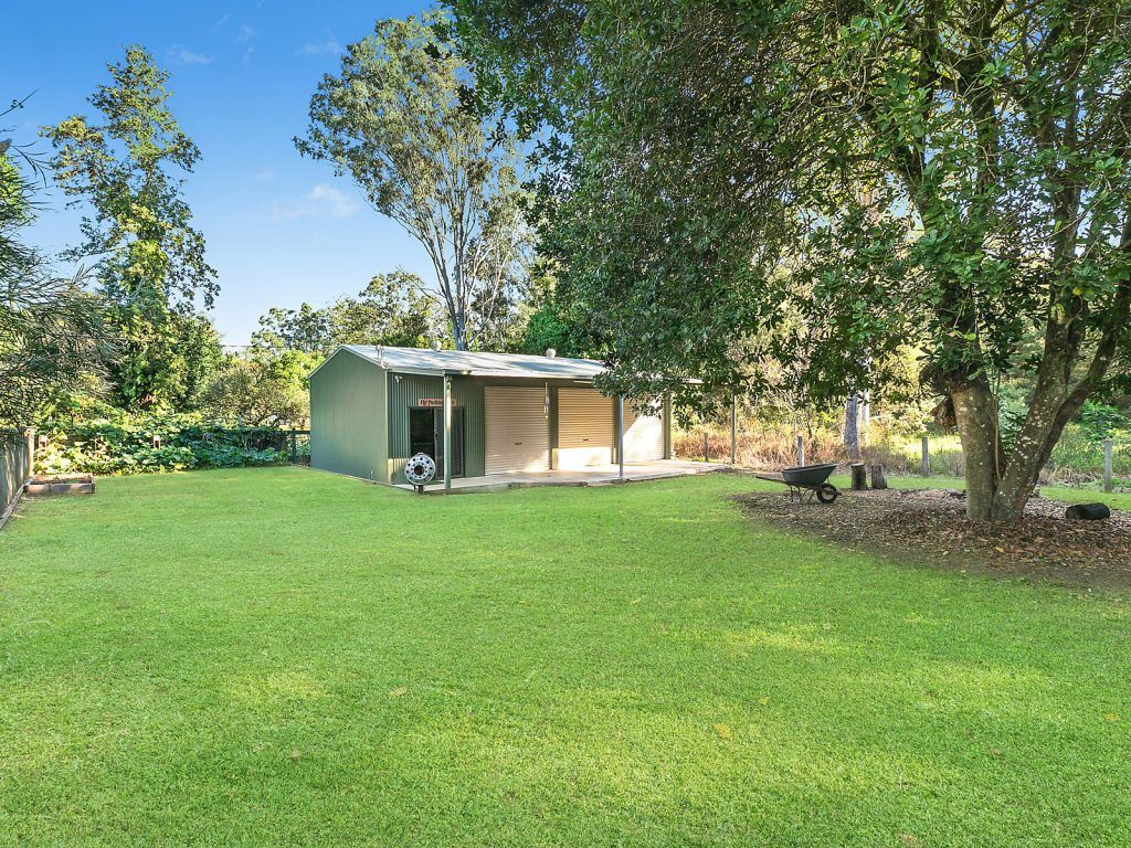 29 Alfs Pinch Road, Beerwah QLD 4519 - photo 9