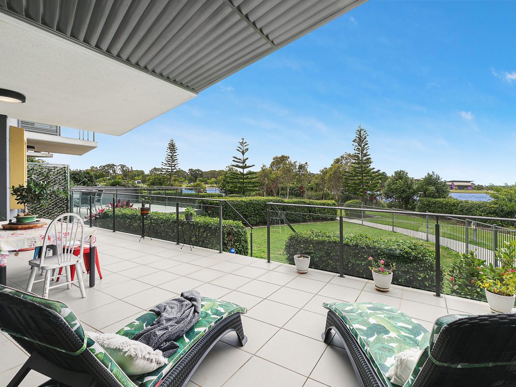 207/21 Innovation Parkway, Birtinya QLD 4575 - photo 2