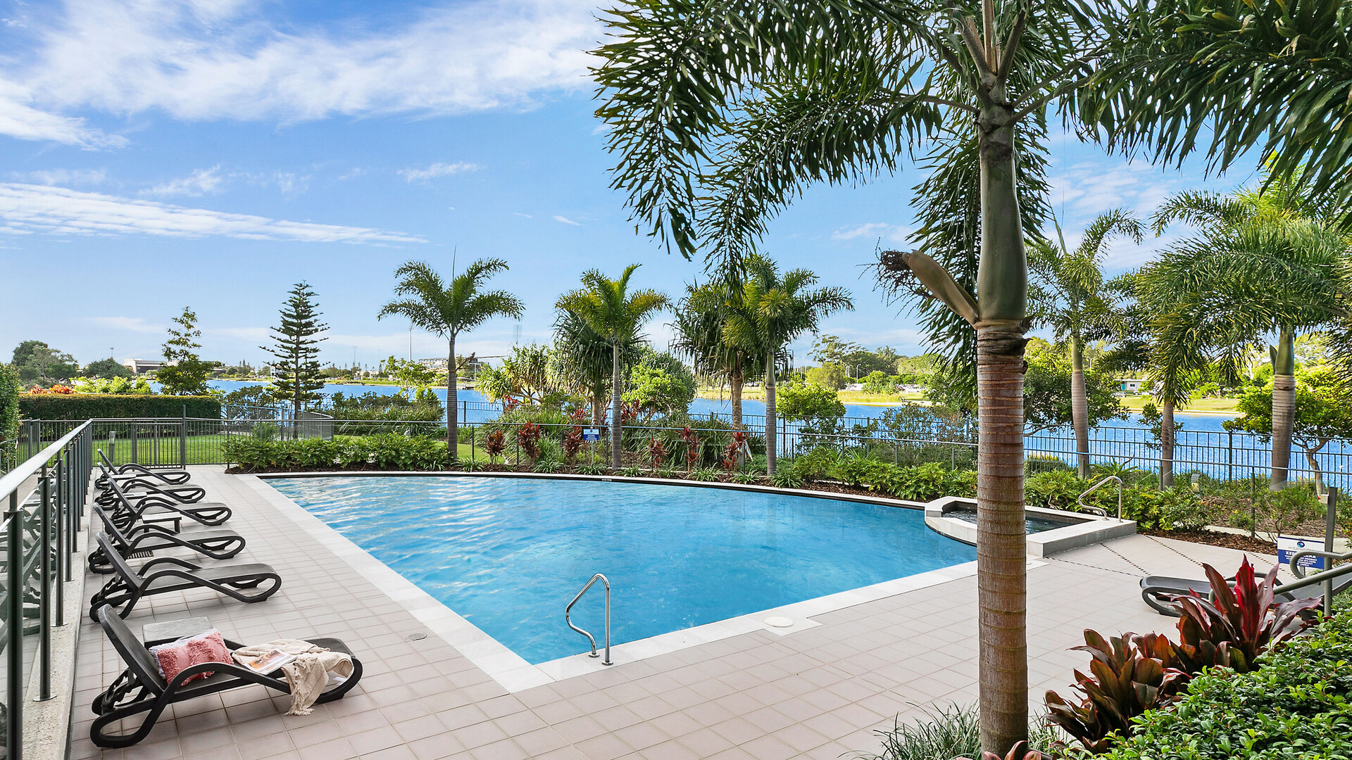 207/21 Innovation Parkway, Birtinya QLD 4575 - photo 7