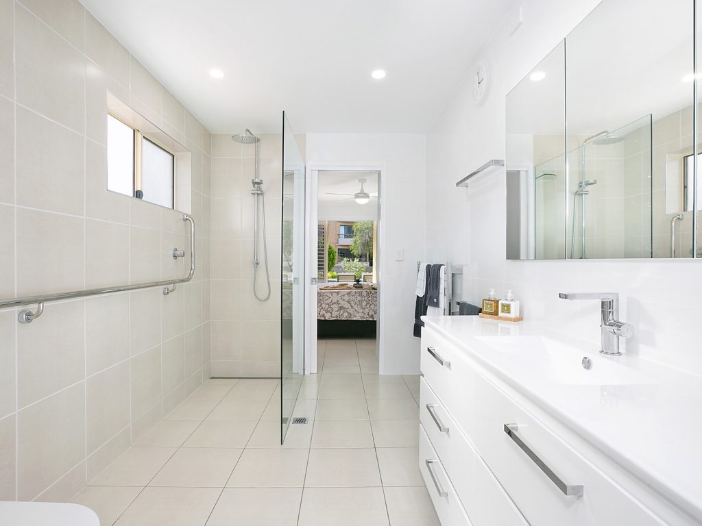 2/2 Burke Street, Golden Beach QLD 4551 - photo 5