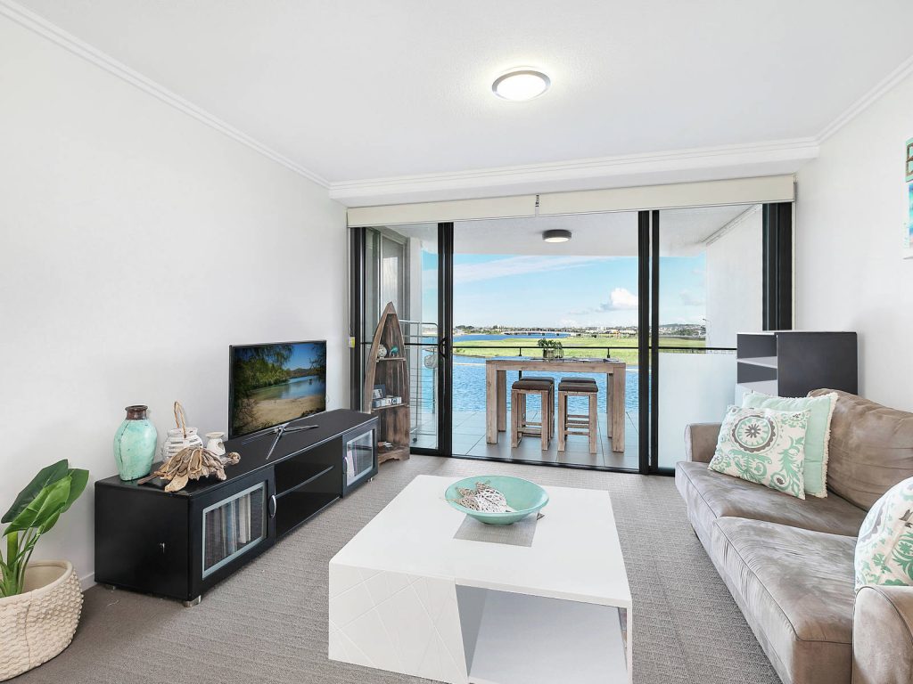 327/21 Innovation Parkway, Birtinya QLD 4575 - photo 2