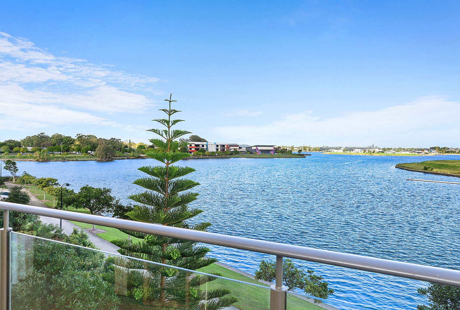 327/21 Innovation Parkway, Birtinya QLD 4575 - photo 3