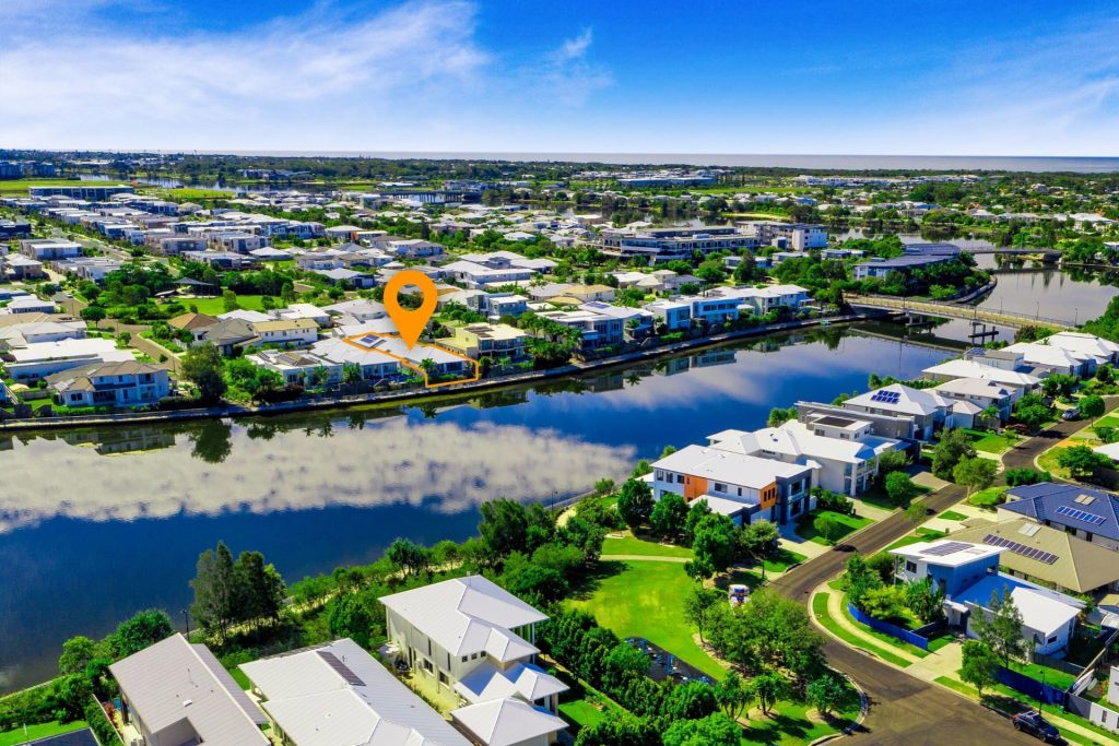 8 Buoy Court, Birtinya QLD 4575 - photo 8