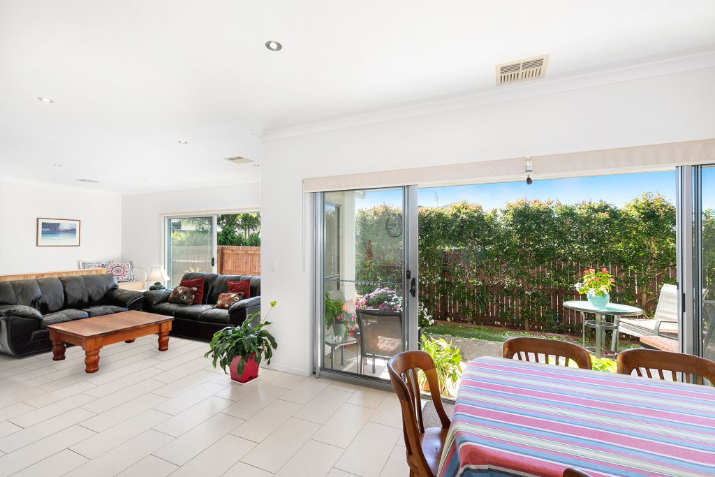 2 Tamarind Street, Meridan Plains QLD 4551 - photo 3