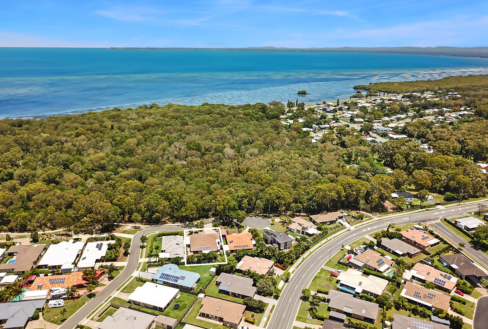 20 Bondi Court, Sandstone Point QLD 4511 - photo 2