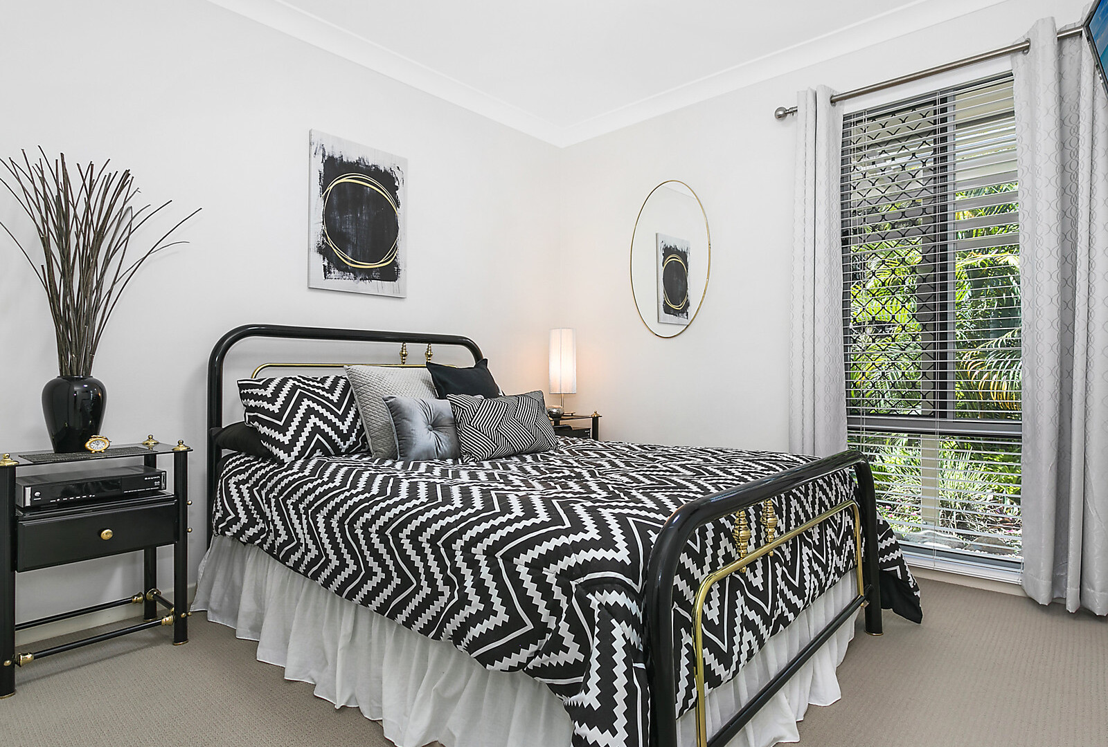 20 Bondi Court, Sandstone Point QLD 4511 - photo 9