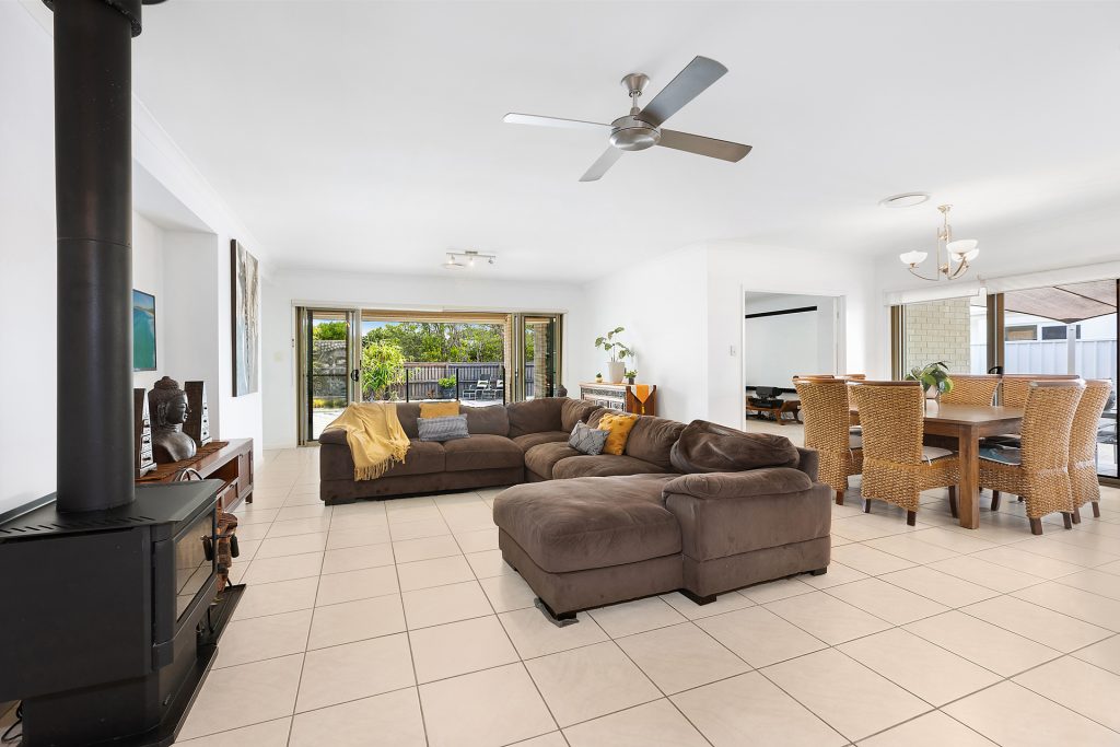Sold - 5 Hartley Crescent - New Property in Pelican Waters - Real Estate by Yolanda Williams