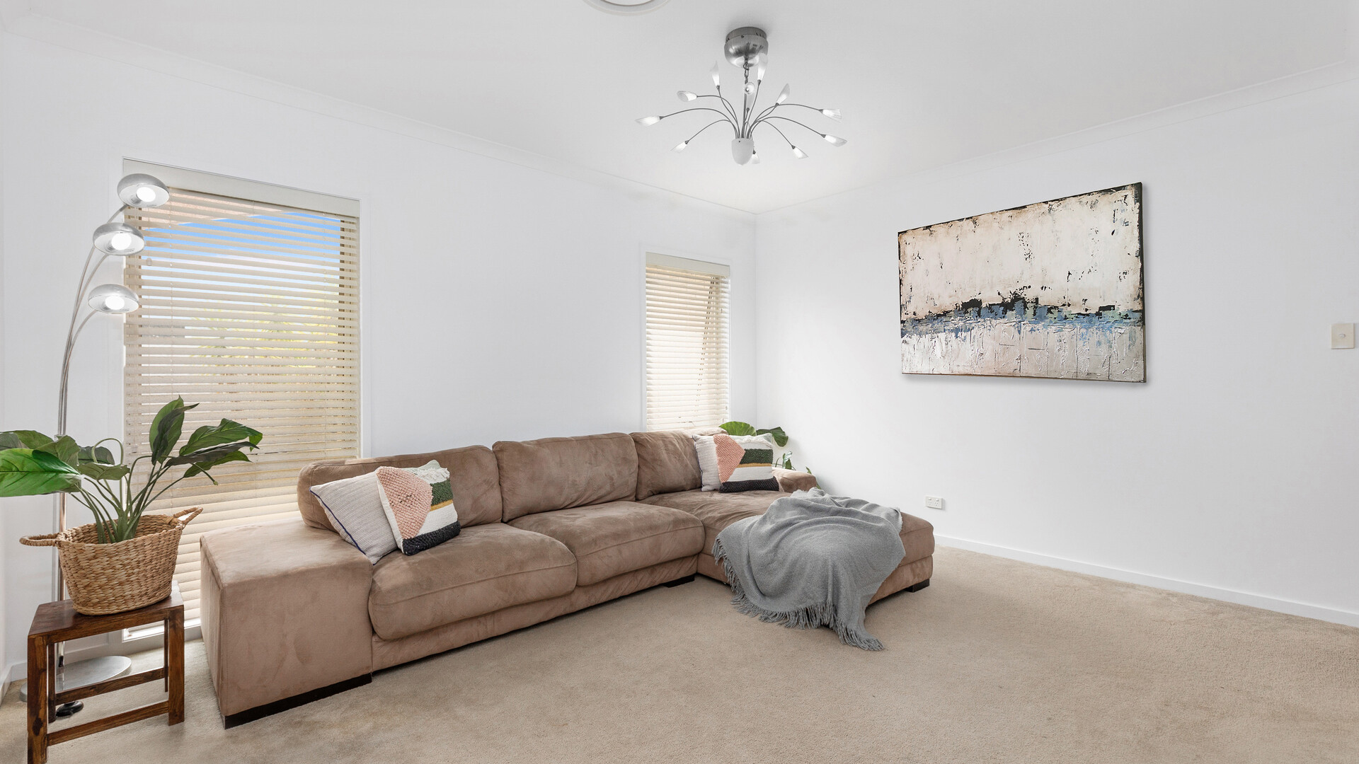 Sold - 5 Hartley Crescent - New Property in Pelican Waters - Real Estate by Yolanda Williams