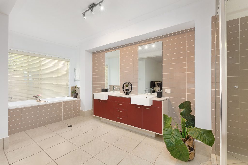 Sold - 5 Hartley Crescent - New Property in Pelican Waters - Real Estate by Yolanda Williams