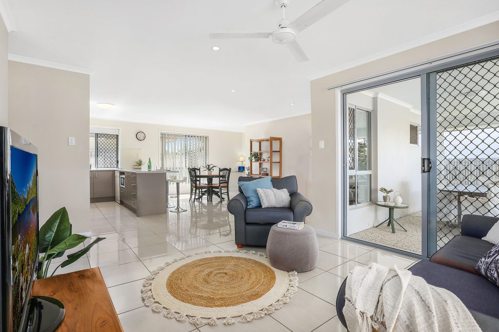 11 Rapanea Street, Meridan Plains QLD 4551 - photo 5