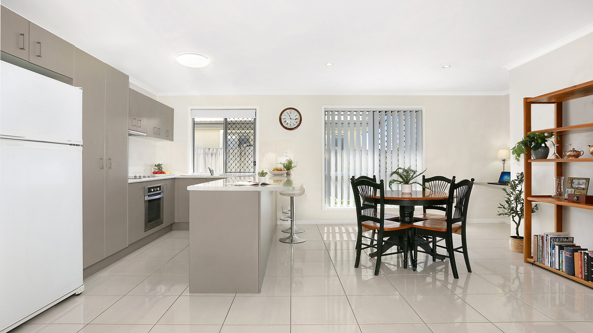 11 Rapanea Street, Meridan Plains QLD 4551 - photo 6