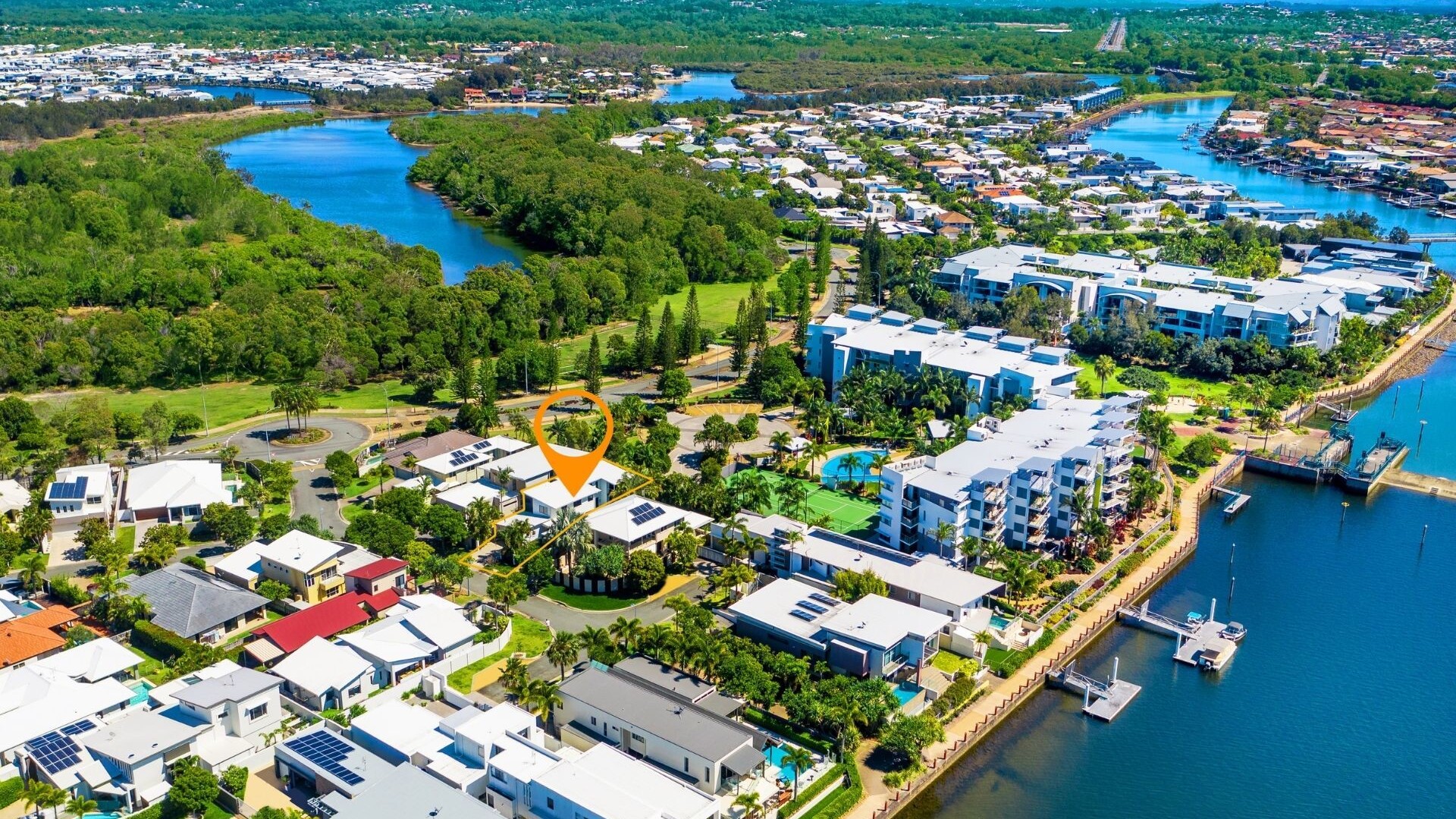 7 Melos Place, Kawana Island QLD 4575 - photo 10