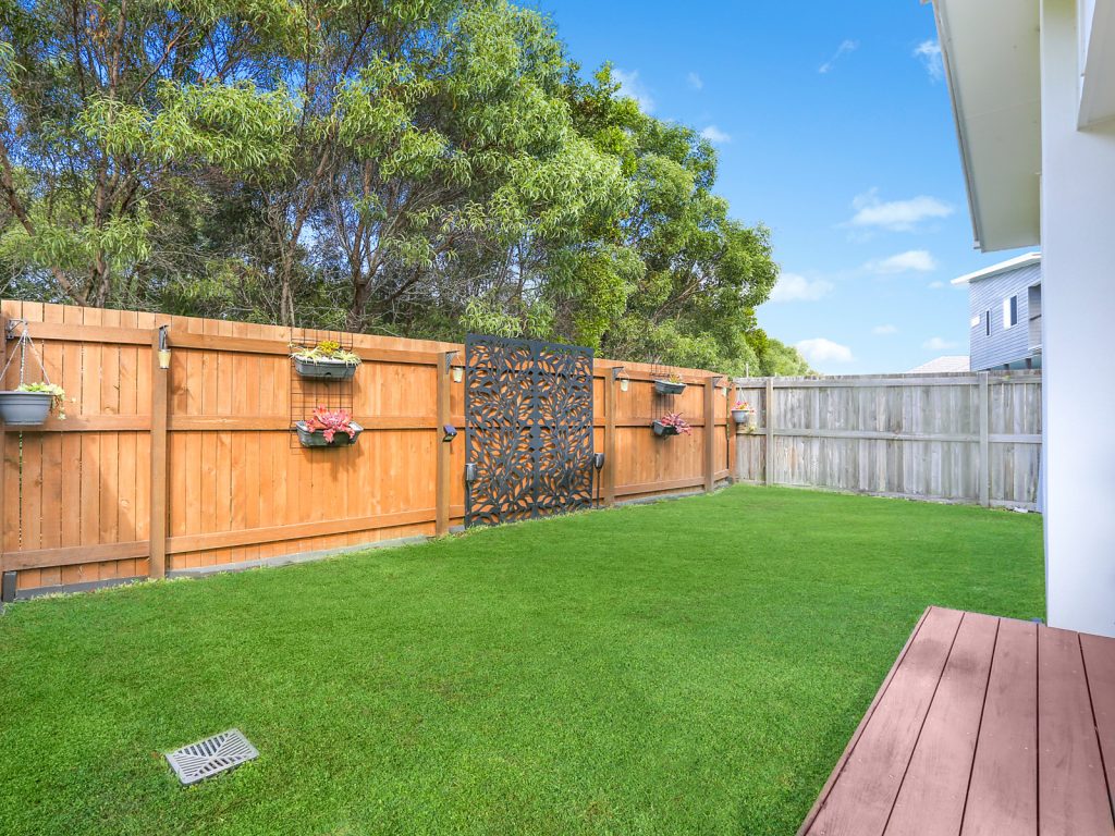 11 Ruby Crescent, Meridan Plains QLD 4551 - photo 4