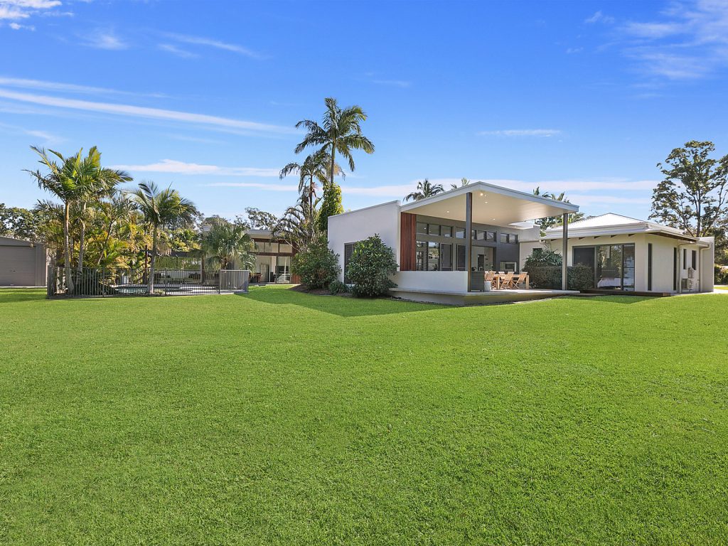 27 Casuarina Drive, Little Mountain QLD 4551 - photo 3