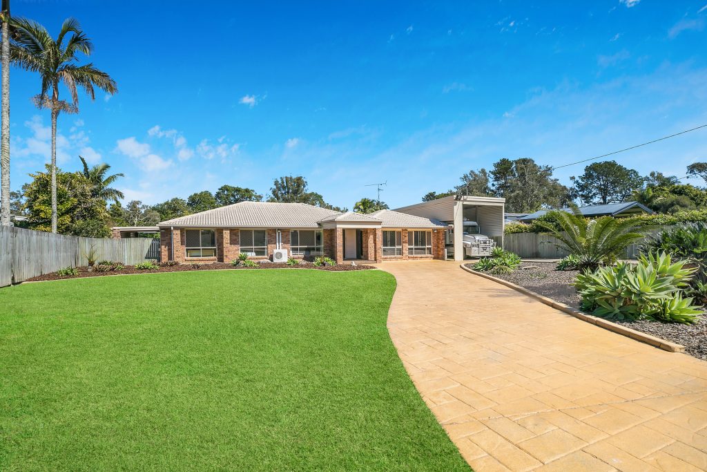 29 Casuarina Drive, Little Mountain QLD 4551 - photo 2