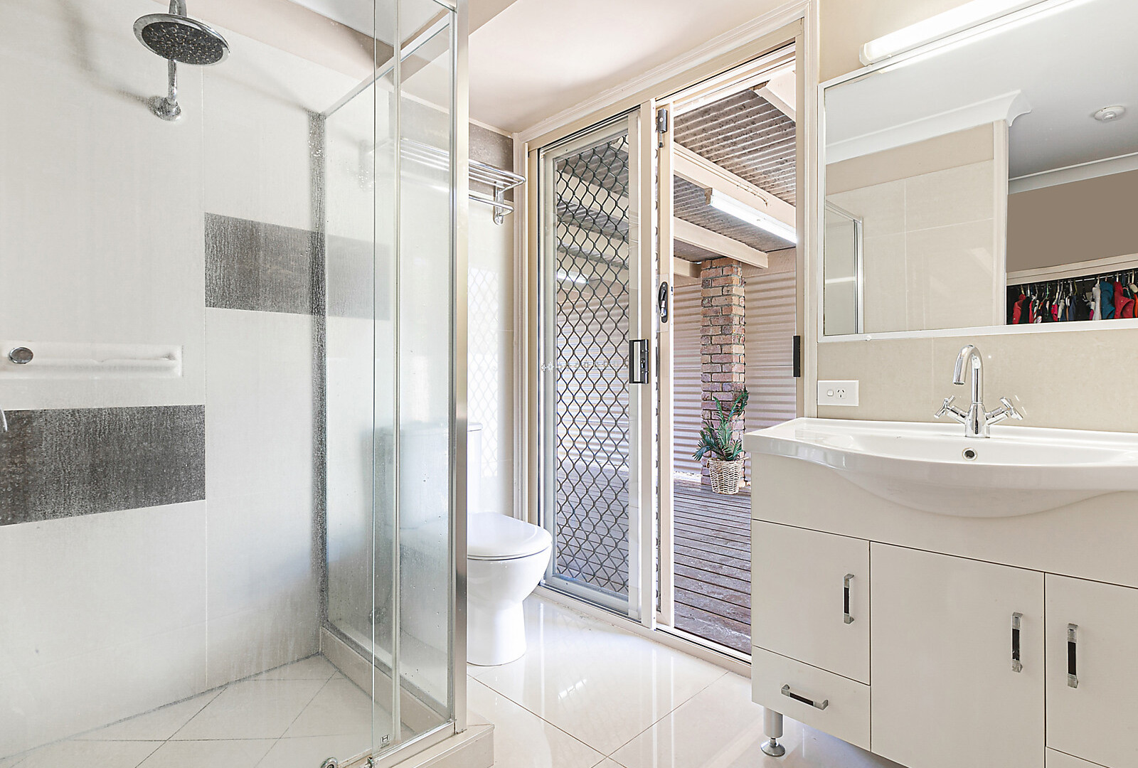 29 Casuarina Drive, Little Mountain QLD 4551 - photo 10