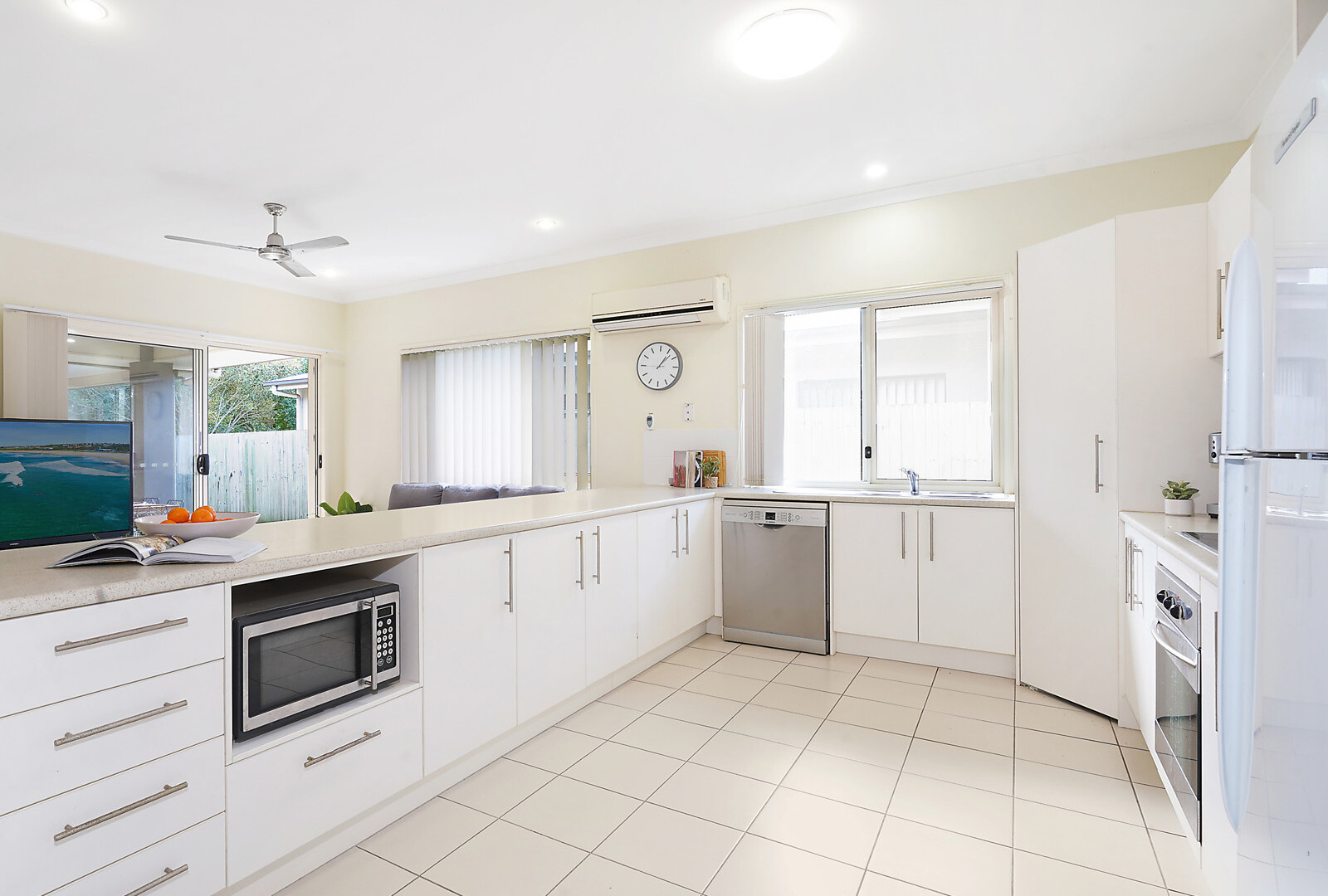 15 Satinash Street, Meridan Plains QLD 4551 - photo 4
