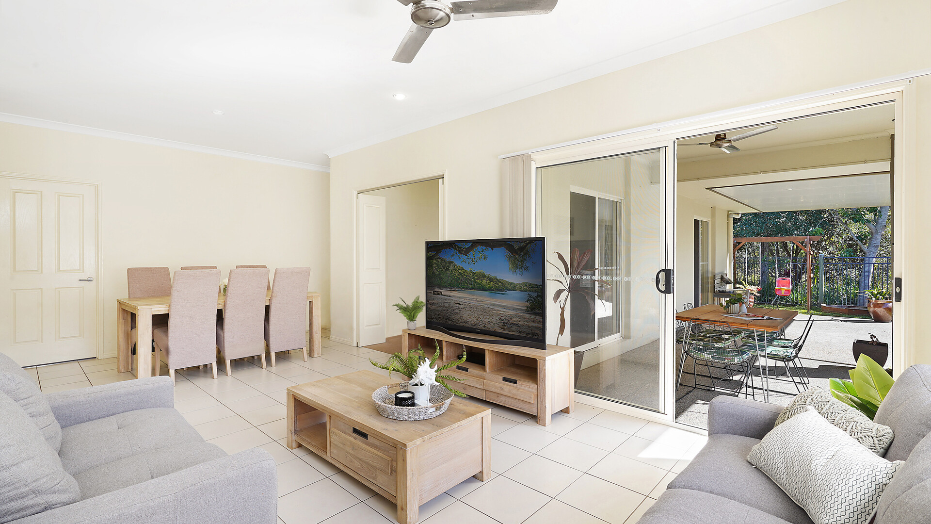 15 Satinash Street, Meridan Plains QLD 4551 - photo 5