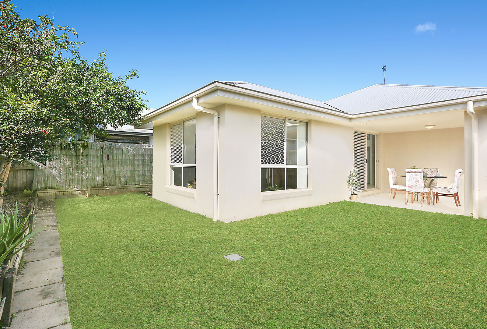 2 Kamala Place, Meridan Plains QLD 4551 - photo 8