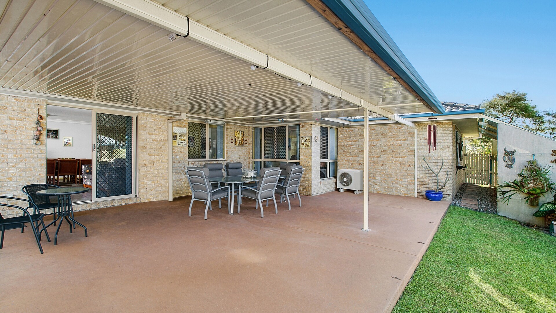 1 Huon Place, Currimundi QLD 4551 - photo 6
