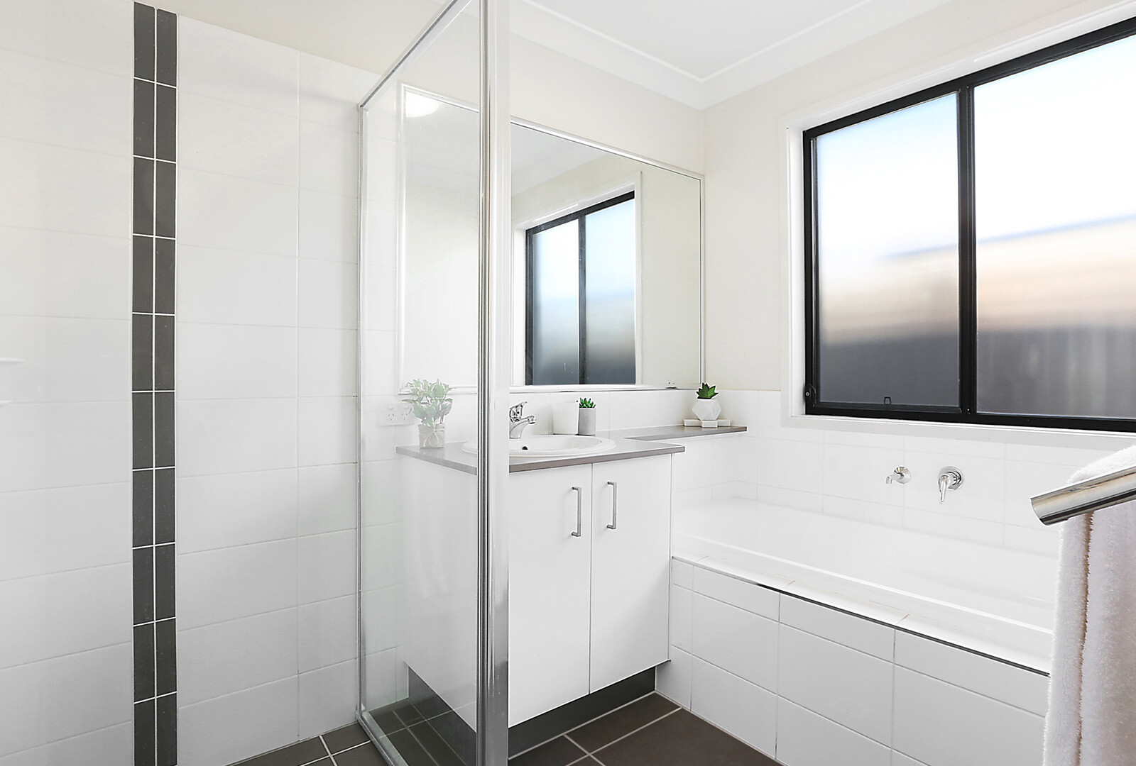 77 Haslewood Crescent, Meridan Plains QLD 4551 - photo 8