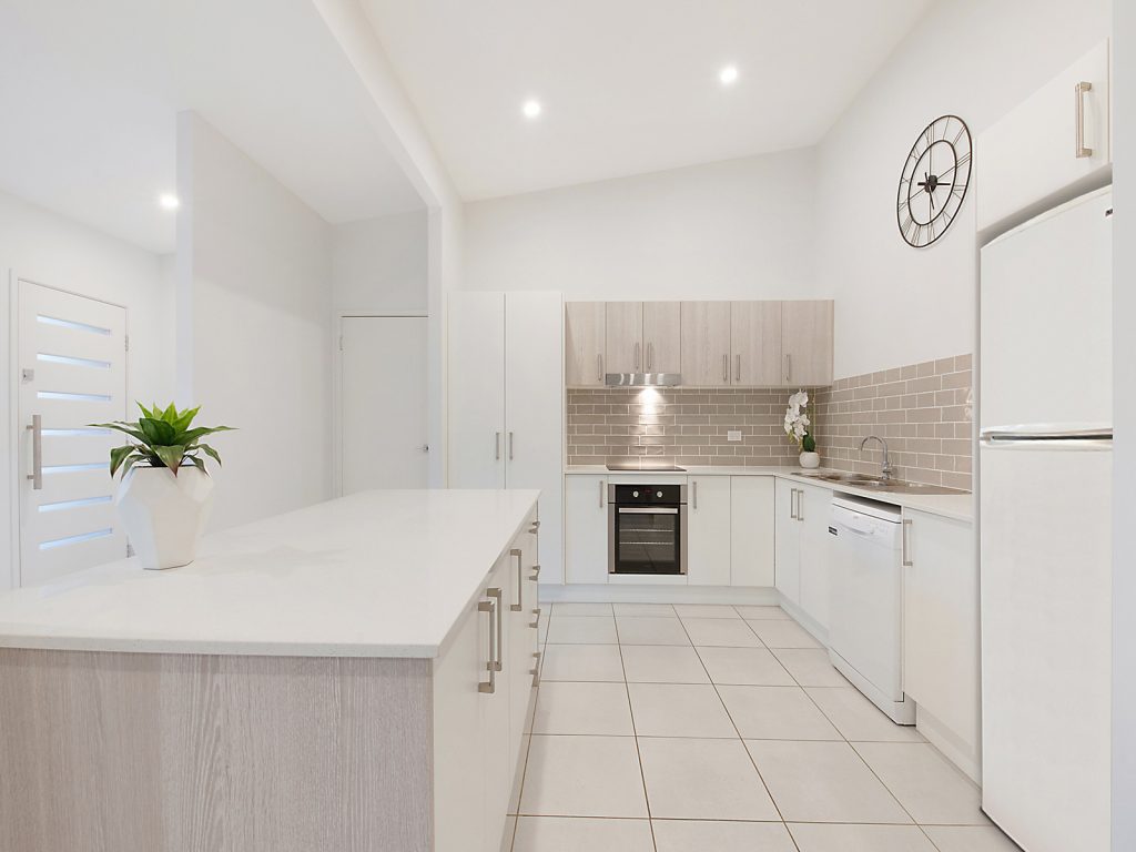 15 Tree View Crescent, Little Mountain QLD 4551 - photo 2