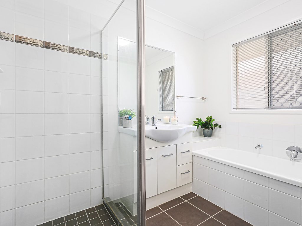 9 Smerdon Way, Glass House Mountains QLD 4518 - photo 8