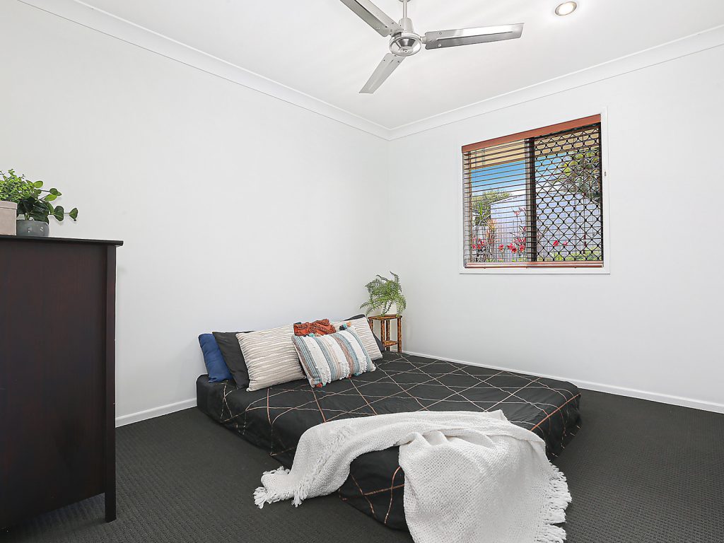 9 Smerdon Way, Glass House Mountains QLD 4518 - photo 9