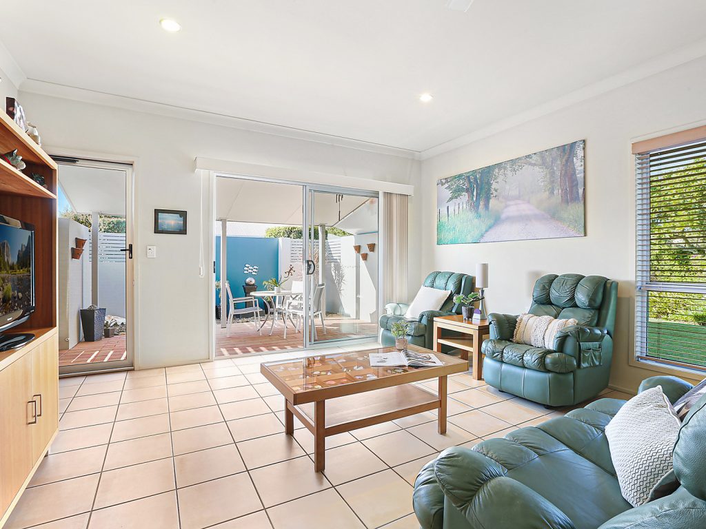150/2 Grand Parade, Kawana Island QLD 4575 - photo 4